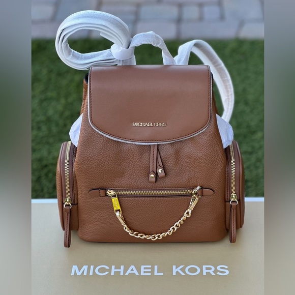 Michael Kors Jet Set Medium Backpack with Wallet Set - Picture 3 of 10